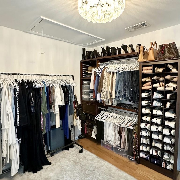 Walk In Closet Organization in New Orleans 768x768