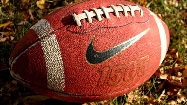 Six Turnovers Sink Tulane in 42-19 Loss to UTSA in New Orleans